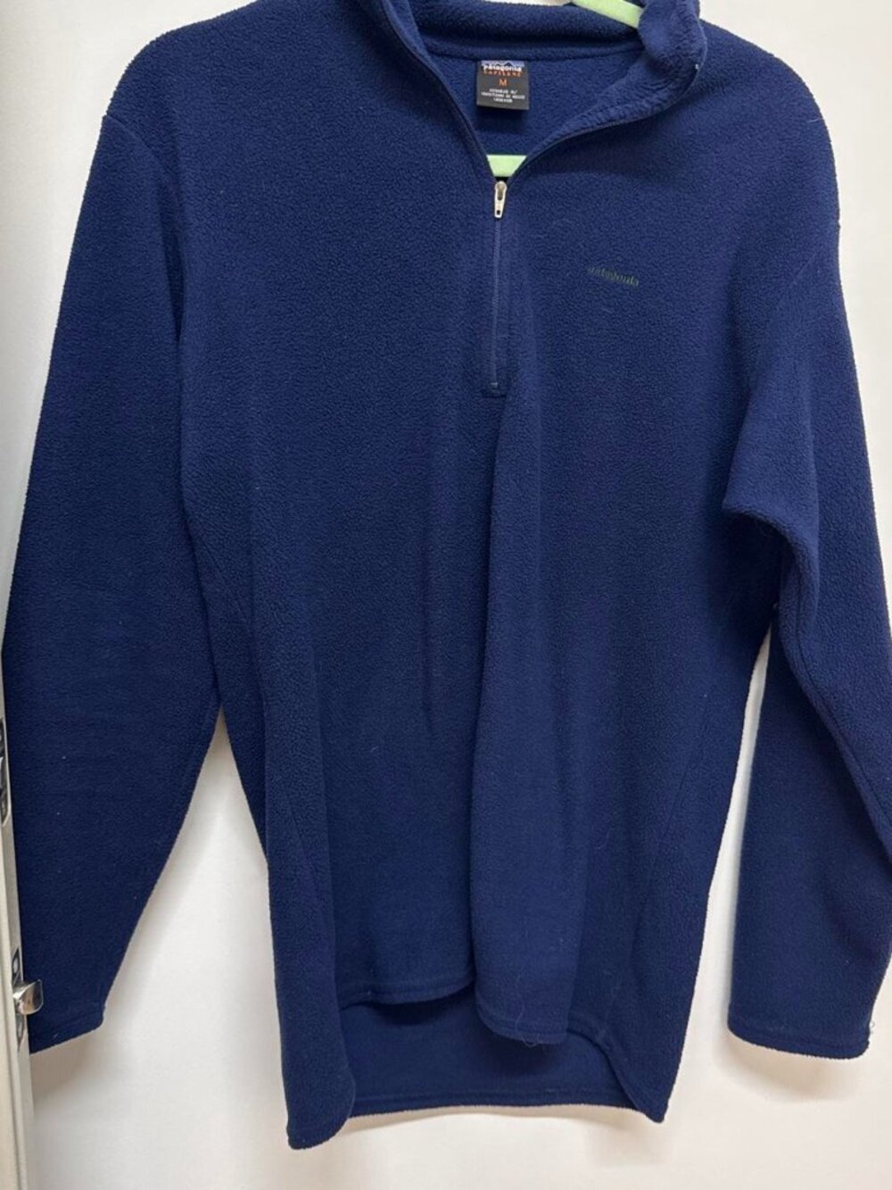 Patagonia Men's Navy Sweatshirt
